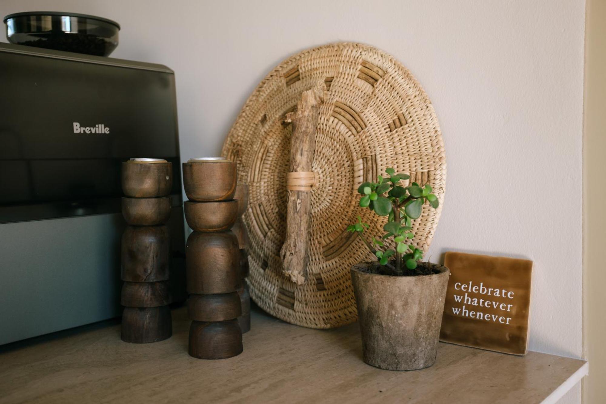 Kokon Boutique Guesthouse Съмърсет Уест Екстериор снимка
